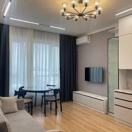 טשקנט Жилой Комплекс Nrg Oybek.Новостройка,Стильные Апартаменты ! מראה חיצוני תמונה